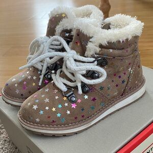 Cat & Jack Starry Tan Kids Winter Boots